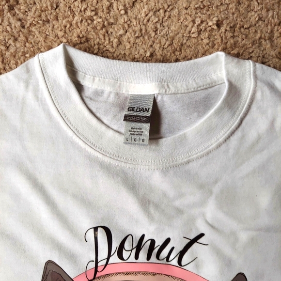 Donut Dog Gildan Size Large T Shirt - Picture 2 of 2